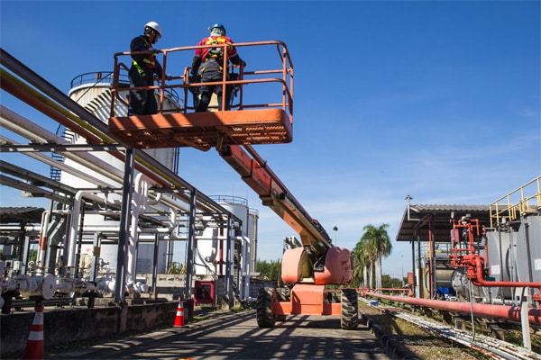 Workers On Lift - Bohden Contracting Group